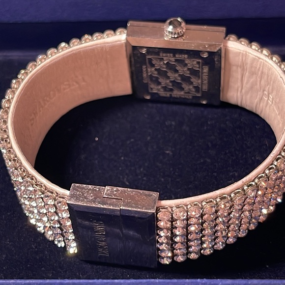 Genuine Swarovski Watch - Picture 4 of 5